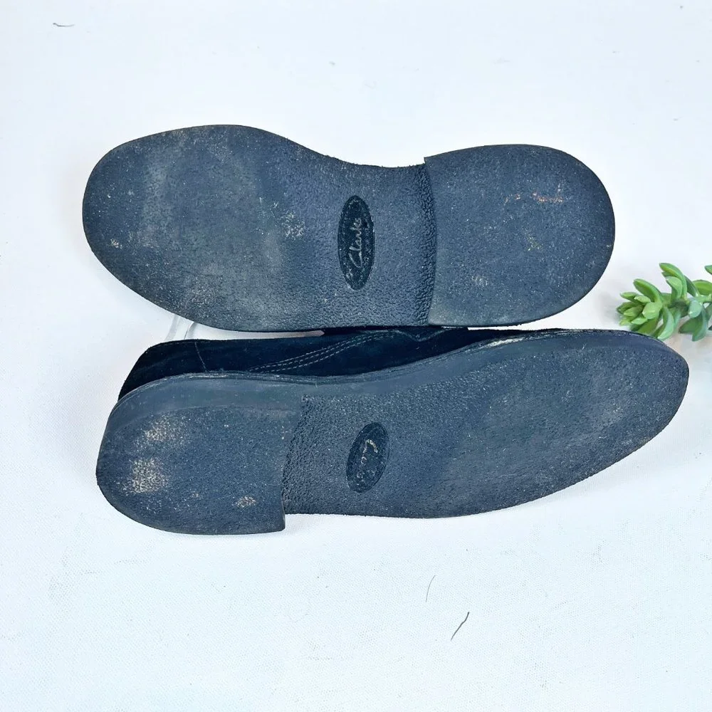 2/$30 Clarks Suede Oxfords 8.5M